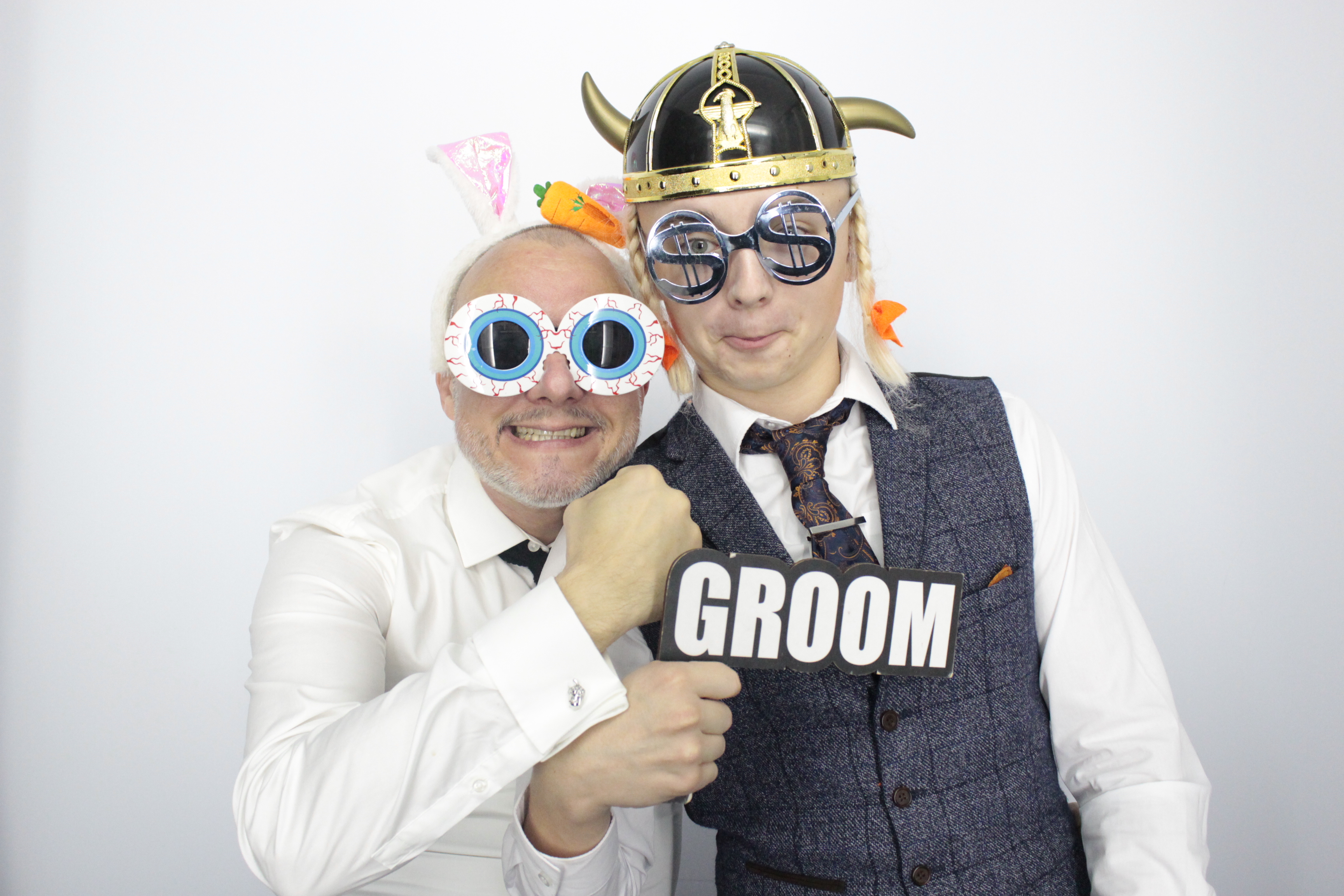 Chelsea & Matthew's Wedding | View more photos from the event at gallery.myphotoboothexperience.co.uk/u/MyPhotoBoothExperienceLtd/Chelsea-Matthews-Wedding
